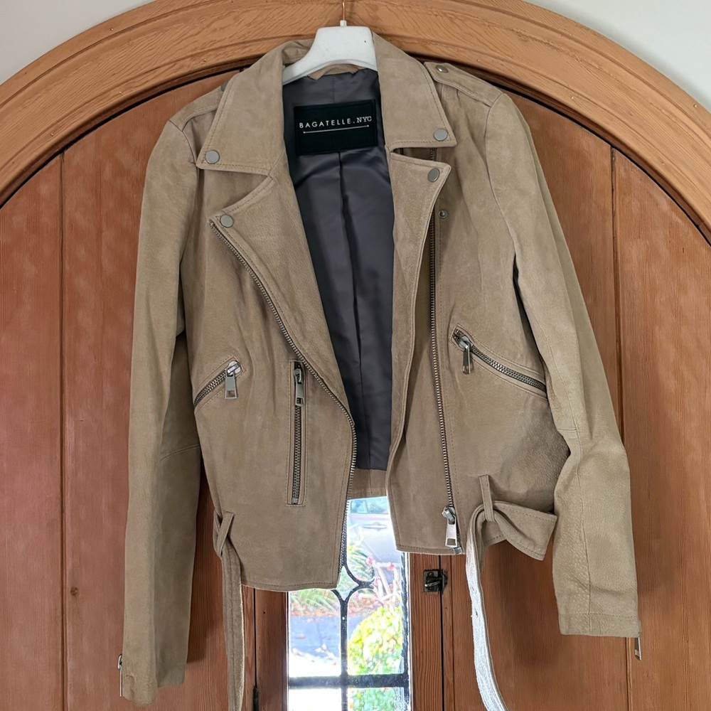 BAGATELLE.NYC Suede Jacket, SANDSTONE, Size Medium - Picture 2 of 6